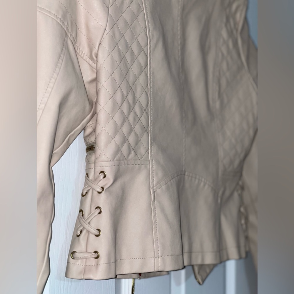 STEVE MADDEN leather jacket stylish light pink jacket medium. Zippers. Cute - Picture 15 of 16